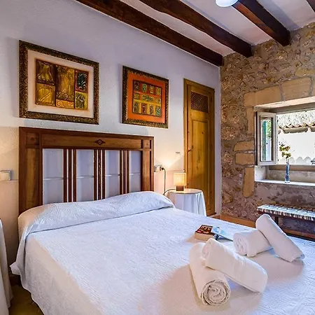 Villa Sleeps 8 Pool Air Con Wifi